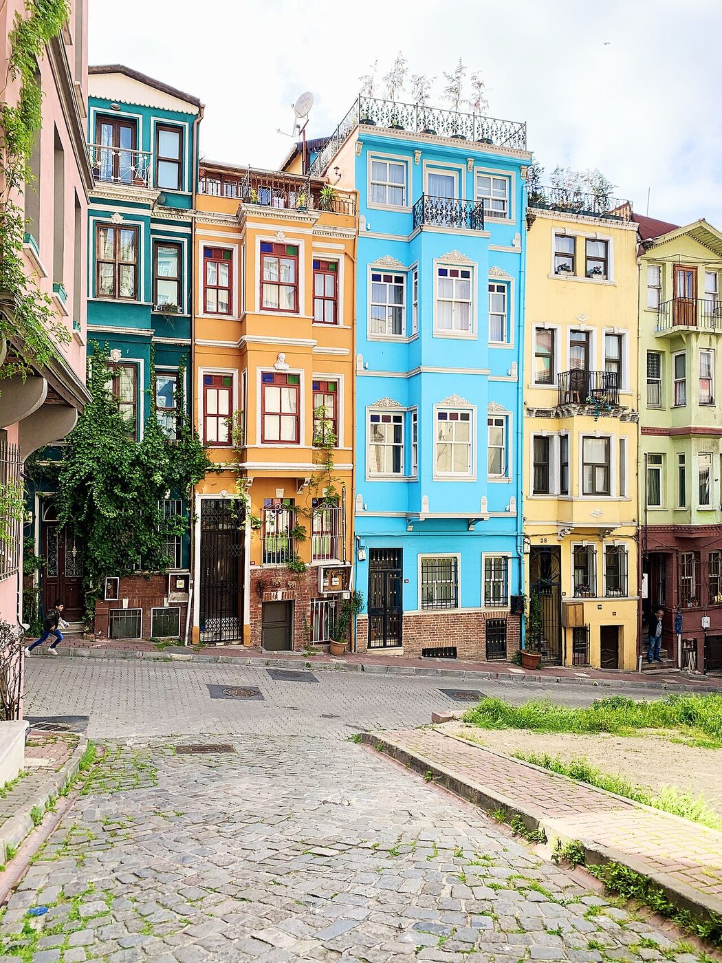 Balat'ın renkli cepheli tarihi evleri